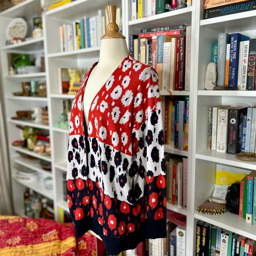 Cabi poppy print cardigan #6163 - Picture 7 of 9